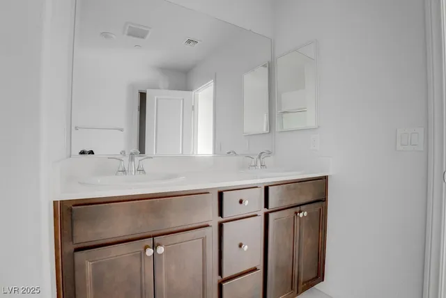 $2,590 | 9241 Hudson Yards Court, Las Vegas, NV 89148