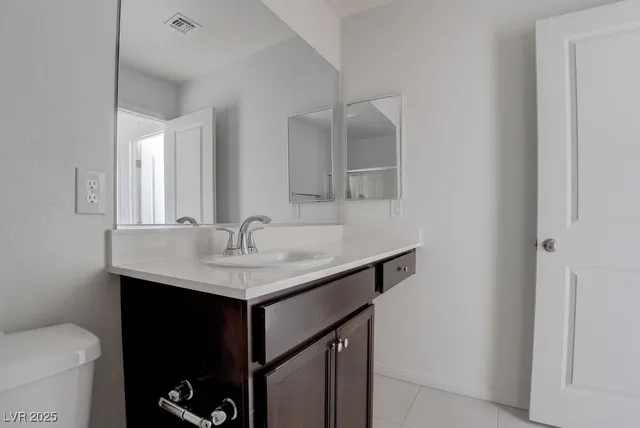 $2,590 | 9241 Hudson Yards Court, Las Vegas, NV 89148