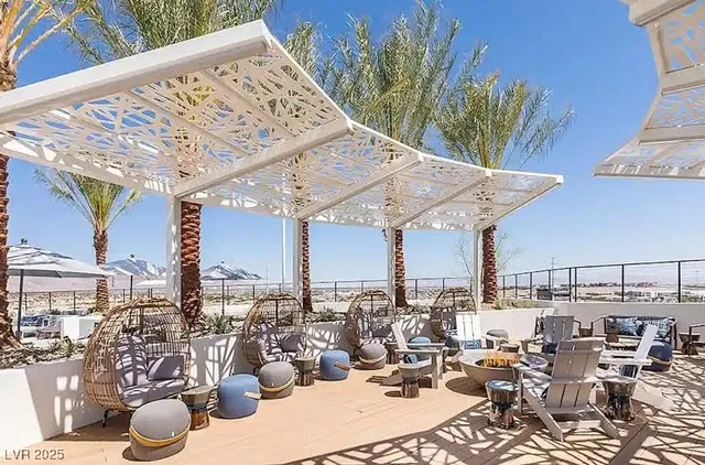 $2,590 | 9241 Hudson Yards Court, Las Vegas, NV 89148