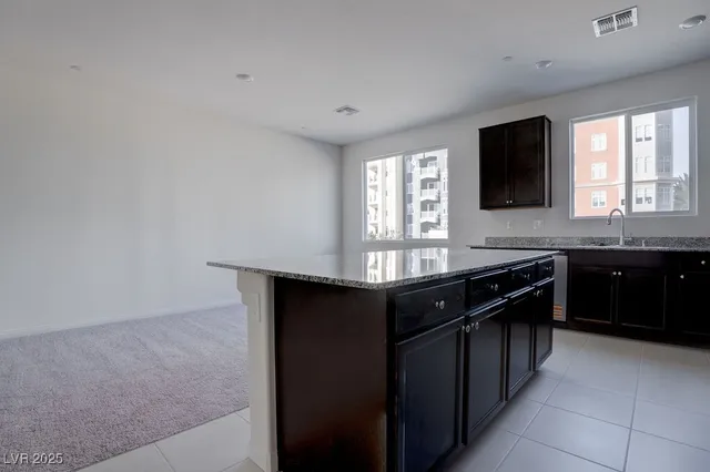 $2,590 | 9241 Hudson Yards Court, Las Vegas, NV 89148