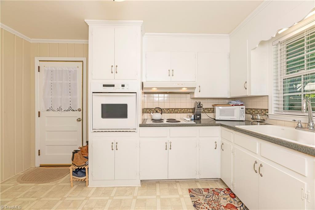 1347 Pinebluff Road Winston-Salem, NC 27103 - Photo 17 of 46 Gallery Image 17