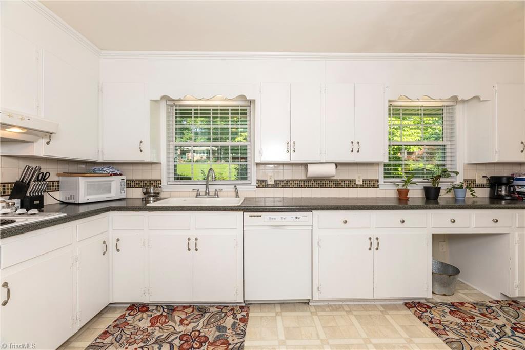 1347 Pinebluff Road Winston-Salem, NC 27103 - Photo 18 of 46 Gallery Image 18