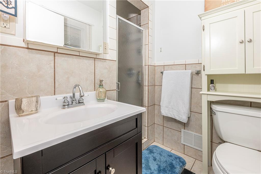 1347 Pinebluff Road Winston-Salem, NC 27103 - Photo 26 of 46 Gallery Image 26