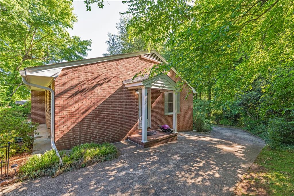 1347 Pinebluff Road Winston-Salem, NC 27103 - Photo 41 of 46 Gallery Image 41