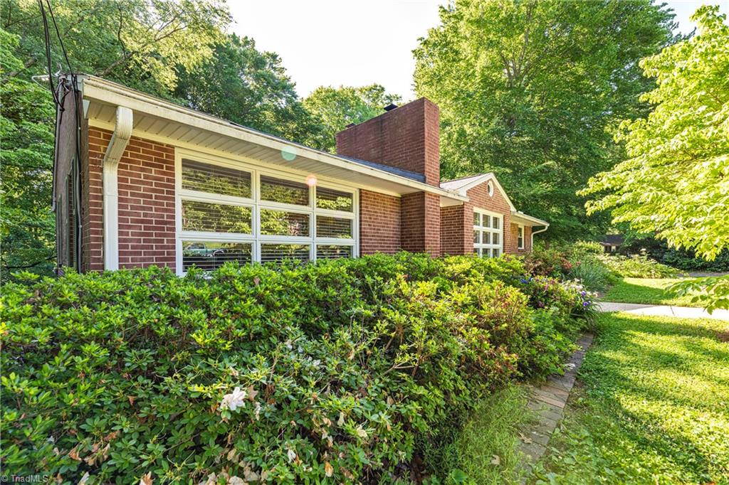 1347 Pinebluff Road Winston-Salem, NC 27103 - Photo 6 of 46 Gallery Image 6