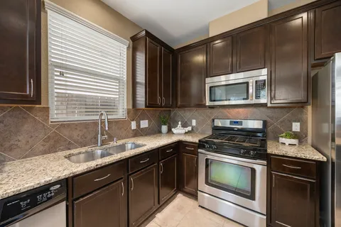 $365,000 | 10045 Hillside Bayou Drive, Houston, TX 77080