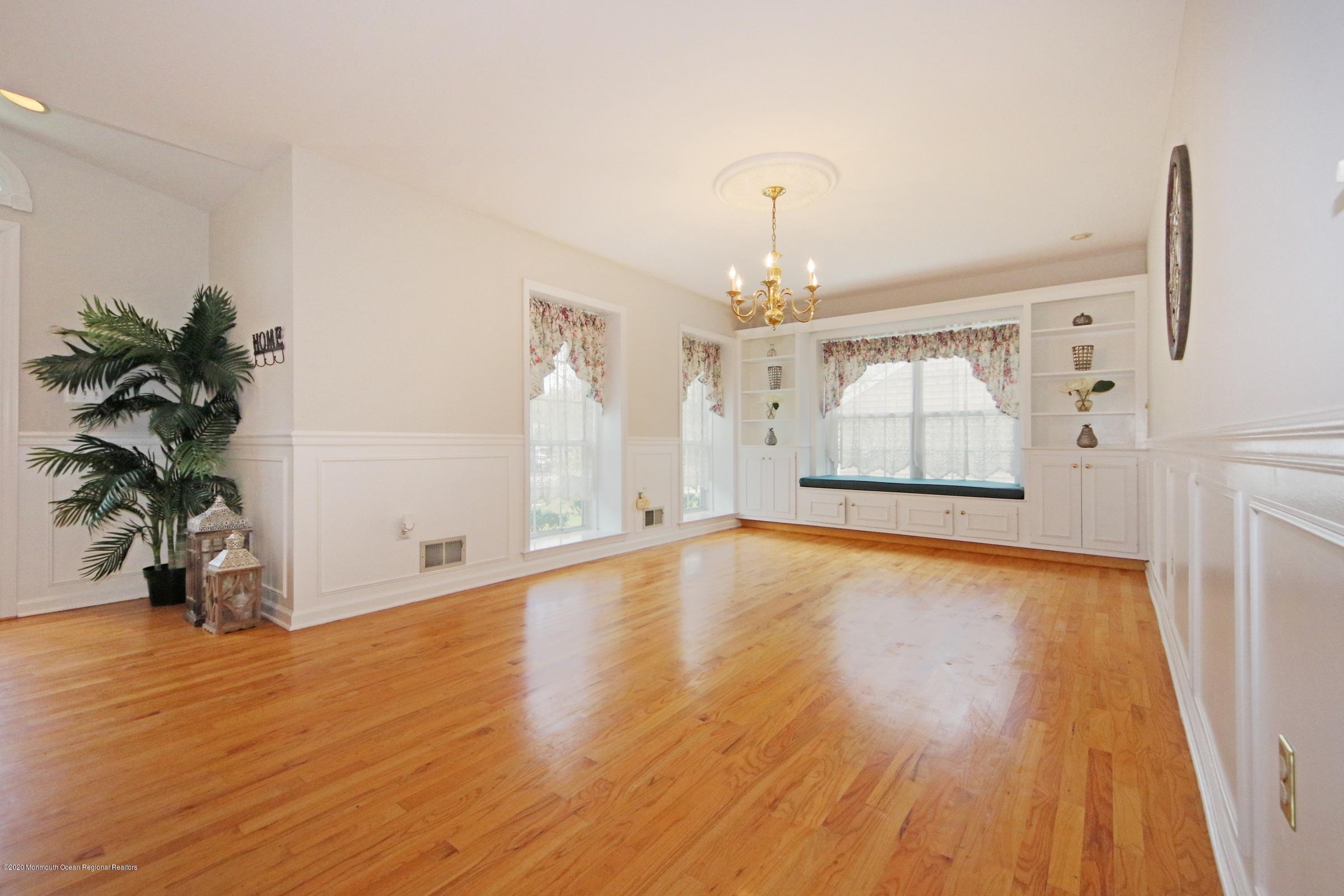 5 Branson Drive Lincroft, NJ 07738 - Photo 6 of 33 LIVING RM