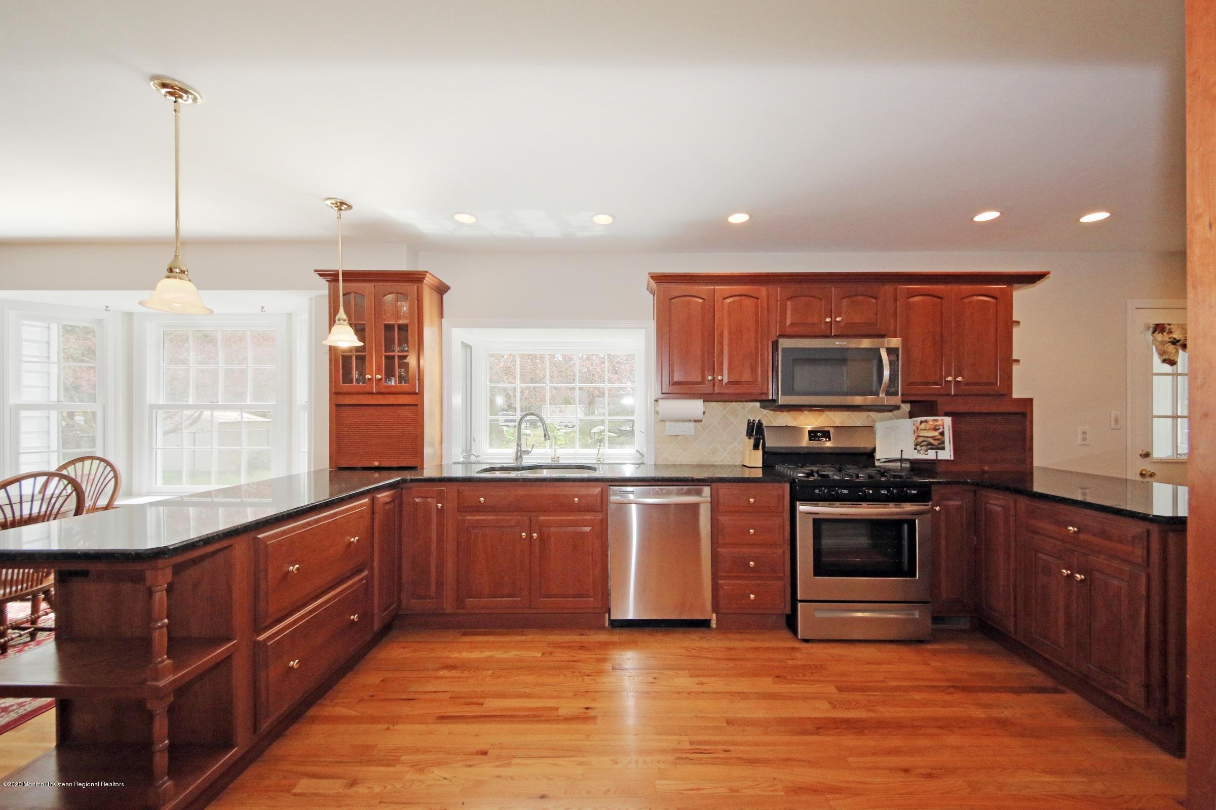 5 Branson Drive Lincroft, NJ 07738 - Photo 9 of 33 KITCHEN