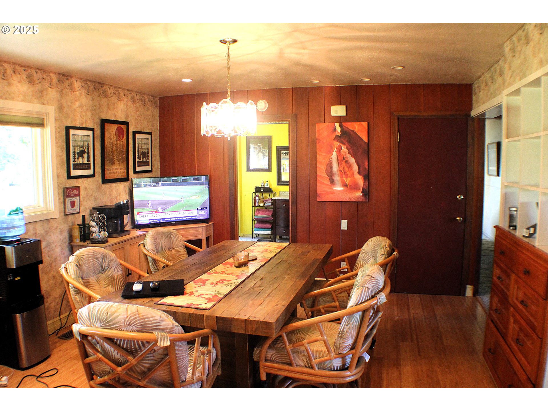 180 Ruckles Drive Myrtle Creek, OR 97457 - Photo 12 of 45 a view of a dining room with furniture