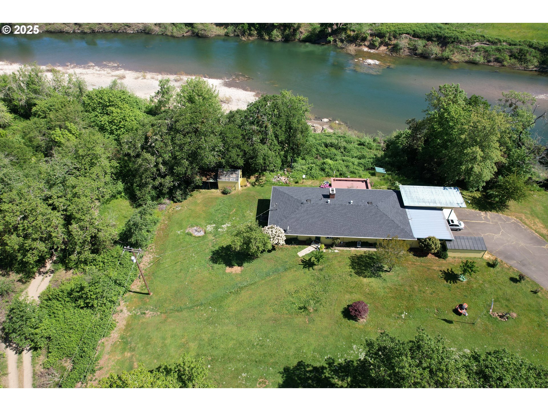 180 Ruckles Drive Myrtle Creek, OR 97457 - Photo 41 of 45 an aerial view of residential house with outdoor space and lake view