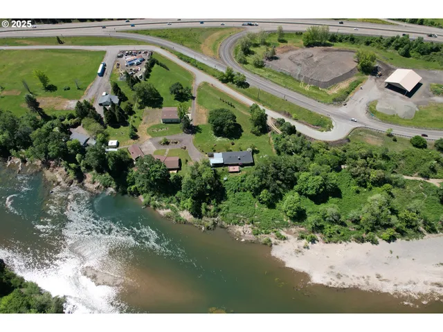 $520,000 | 180 Ruckles Drive, Myrtle Creek, OR 97457