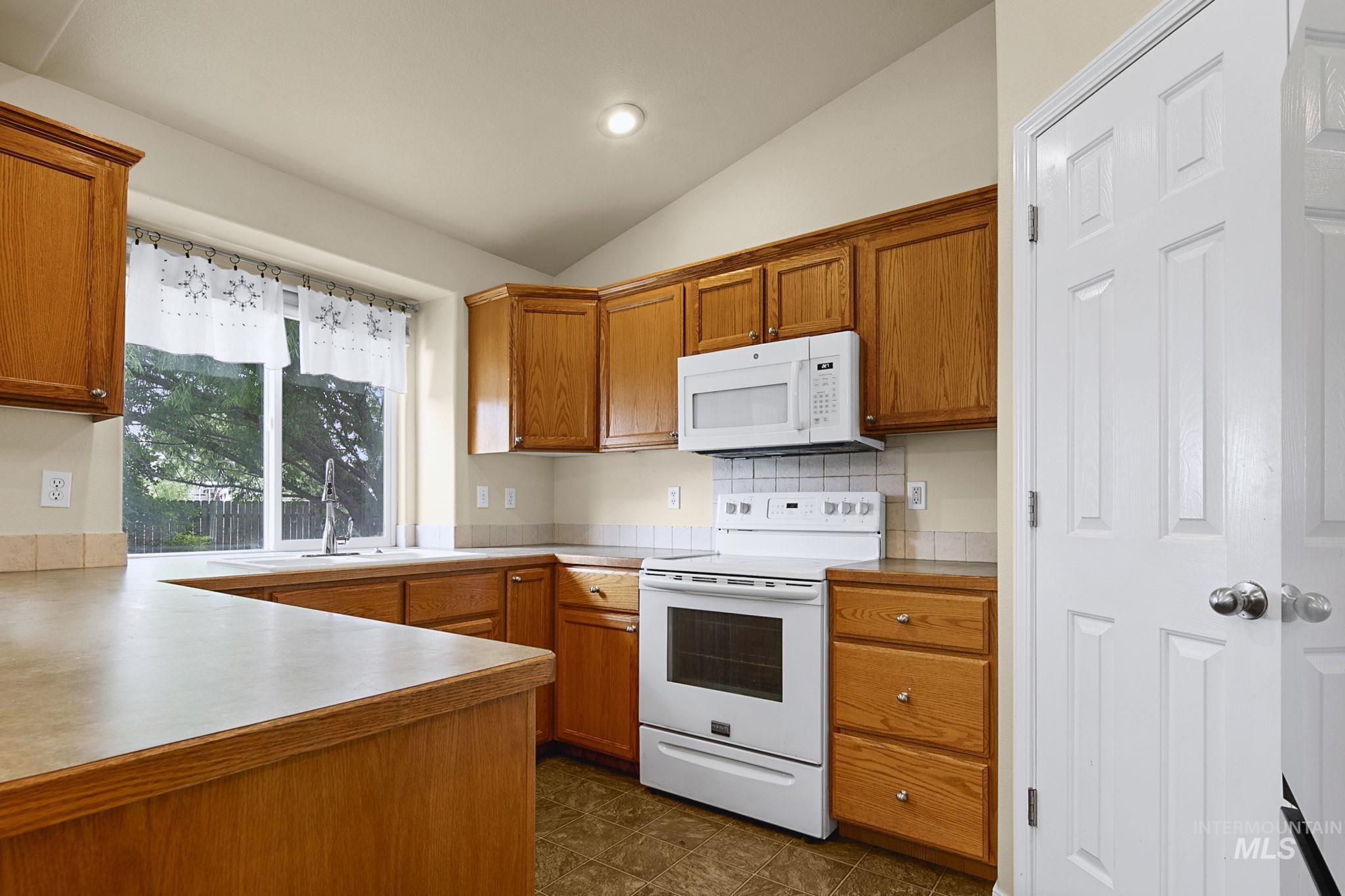 899 Blue Grass Way Middleton, ID 83644 - Photo 6 of 38