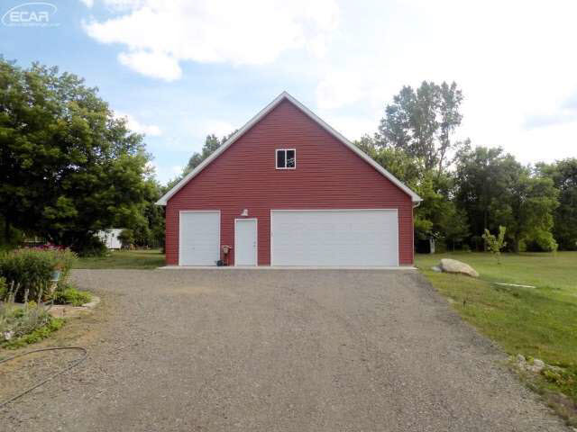 6243 Reid Road Swartz Creek, MI 48473 - Photo 66 of 98 21187519-66.JPG