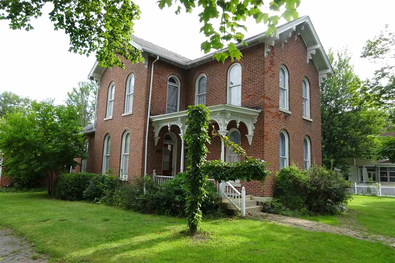 228 West 9th Street Rochester, IN 46975 - Photo 1 of 32
