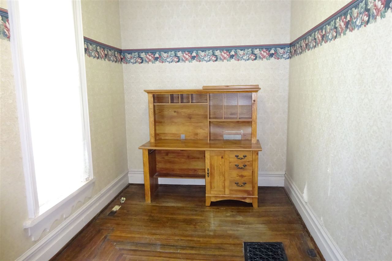 228 West 9th Street Rochester, IN 46975 - Photo 12 of 32