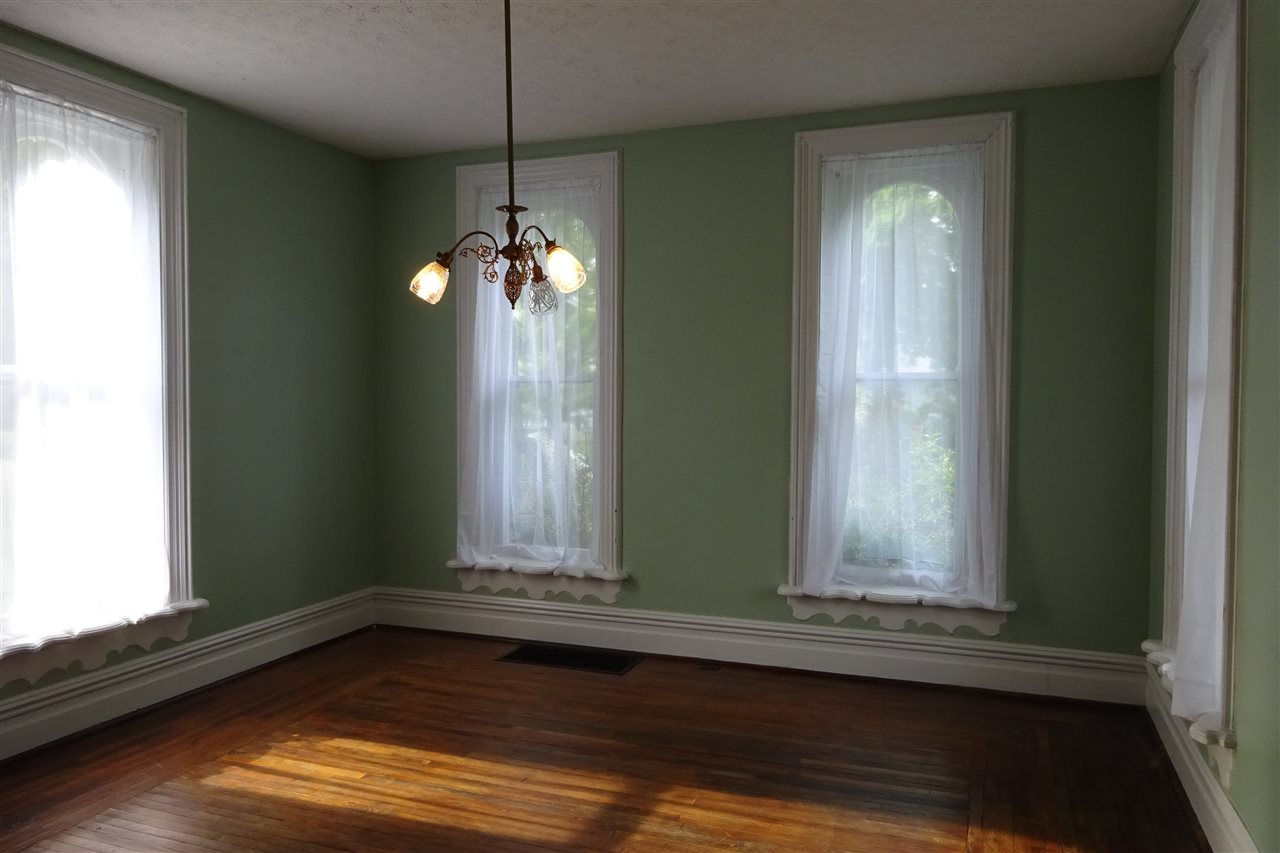 228 West 9th Street Rochester, IN 46975 - Photo 6 of 32
