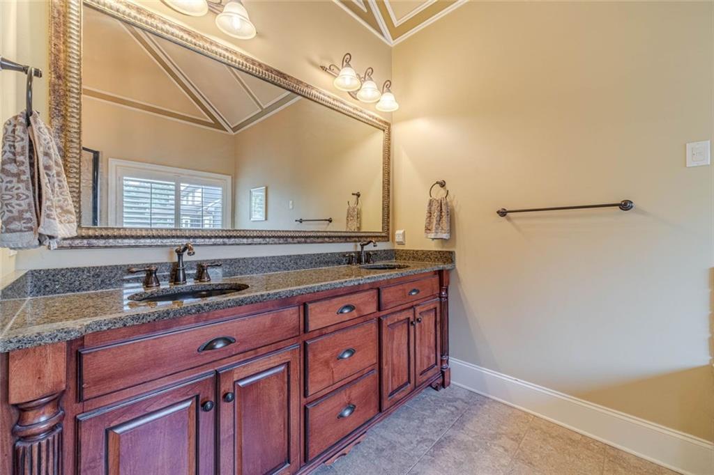 2124 Stonegate Way Monroe, GA 30656 - Photo 23 of 52