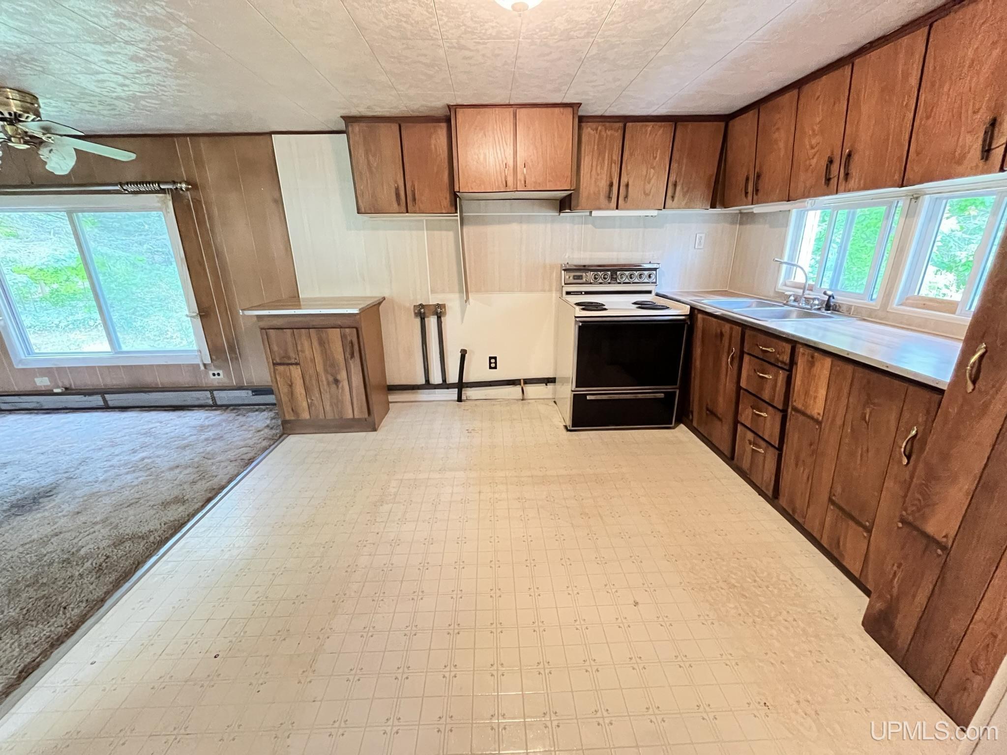5049 N Gardapee Road Manistique, MI 49854 - Photo 9 of 43