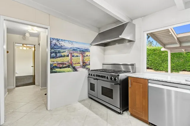 $1,100,000 | 868 Wixford Way, Sacramento, CA 95864