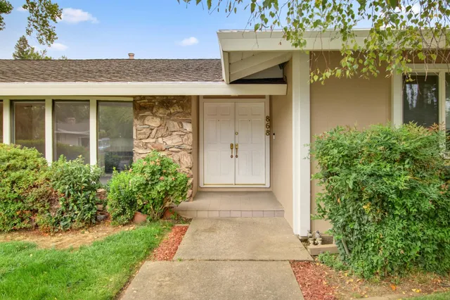 $1,100,000 | 868 Wixford Way, Sacramento, CA 95864