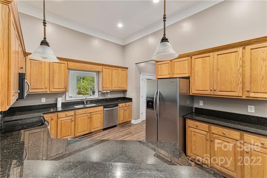 2038 Looper Road Great Falls, SC 29055 - Photo 4 of 33 Gallery Image 4