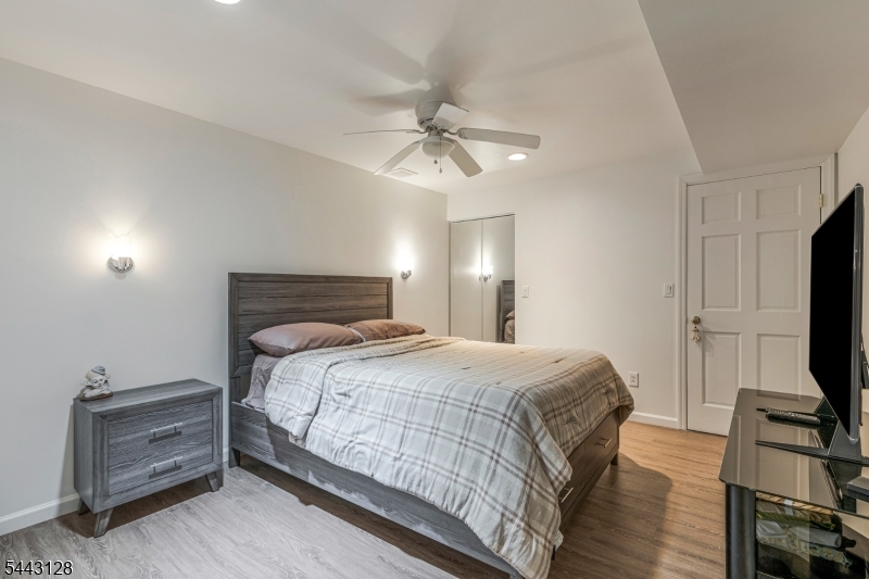262 Marcia Way Bridgewater, NJ 08807 - Photo 29 of 40
