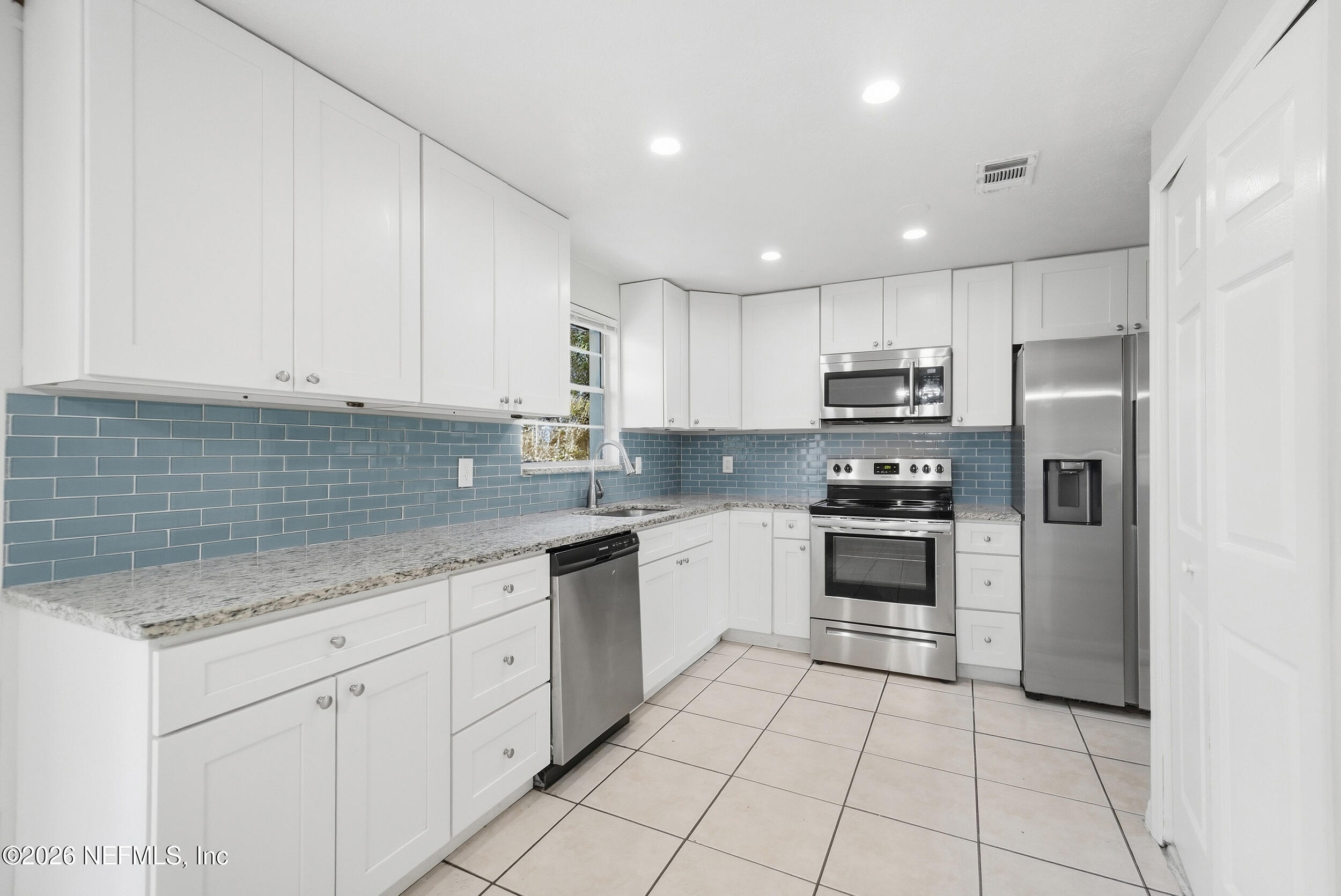 8577 Ruckman Avenue Jacksonville, FL 32221 - Photo 5 of 20 5_Kitchen
