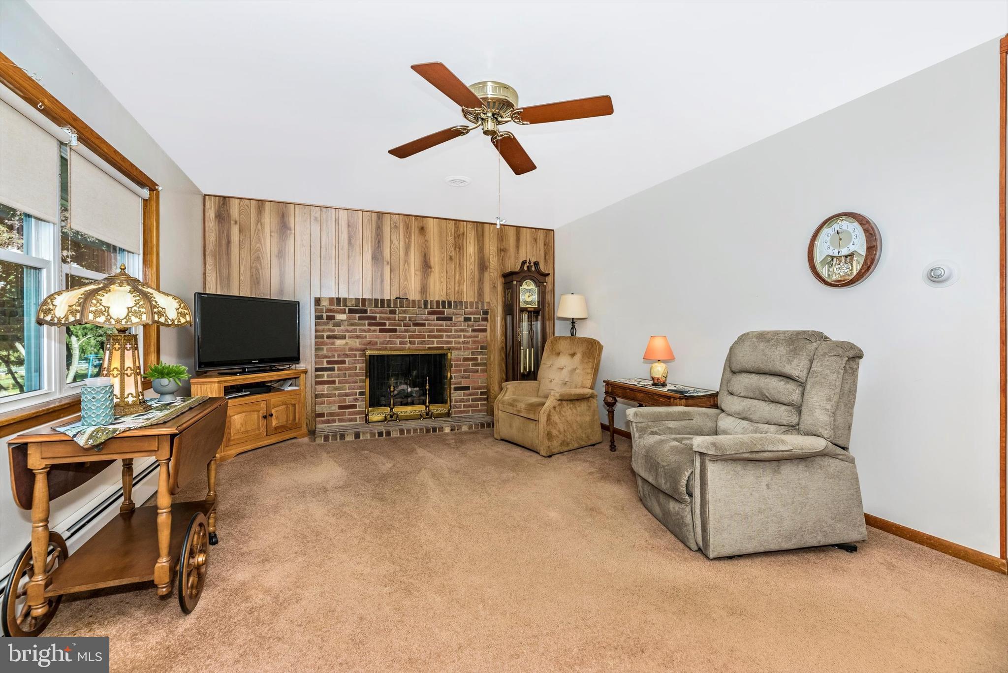 10329 Old Annapolis Road Frederick, MD 21701 - Photo 3 of 27 Living Room - with gas fireplace.