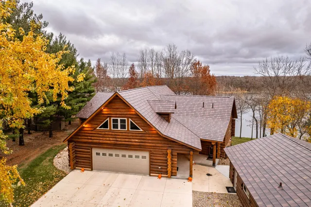 $1,299,800 | 3005 West Lake Jessie Drive, Alexandria, MN 56308