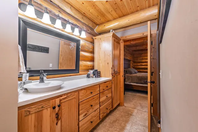 $1,299,800 | 3005 West Lake Jessie Drive, Alexandria, MN 56308