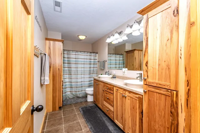 $1,299,800 | 3005 West Lake Jessie Drive, Alexandria, MN 56308