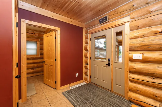 $1,299,800 | 3005 West Lake Jessie Drive, Alexandria, MN 56308