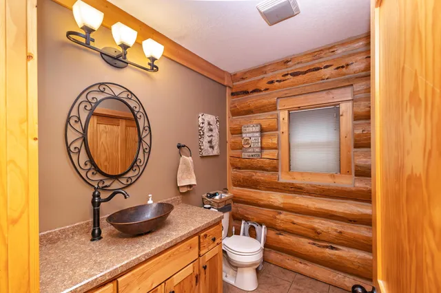 $1,299,800 | 3005 West Lake Jessie Drive, Alexandria, MN 56308