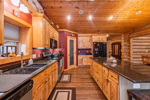 $1,299,800 | 3005 West Lake Jessie Drive, Alexandria, MN 56308