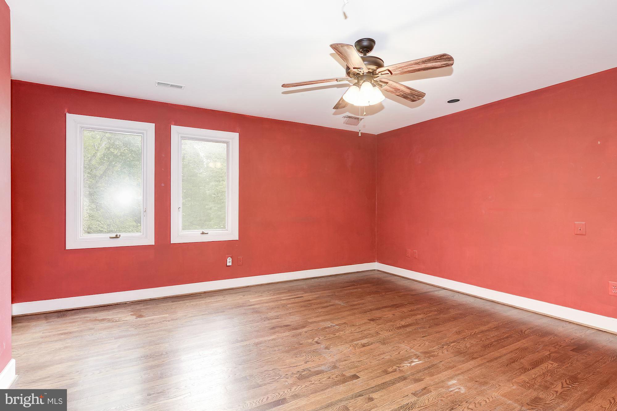 10021 Gary Road Potomac, MD 20854 - Photo 22 of 28 Bedroom