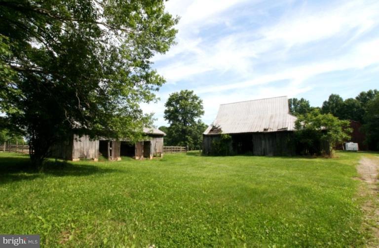 5175 Ed Prout Road Lothian, MD 20711 - Photo 5 of 13 2 of 5 Barns