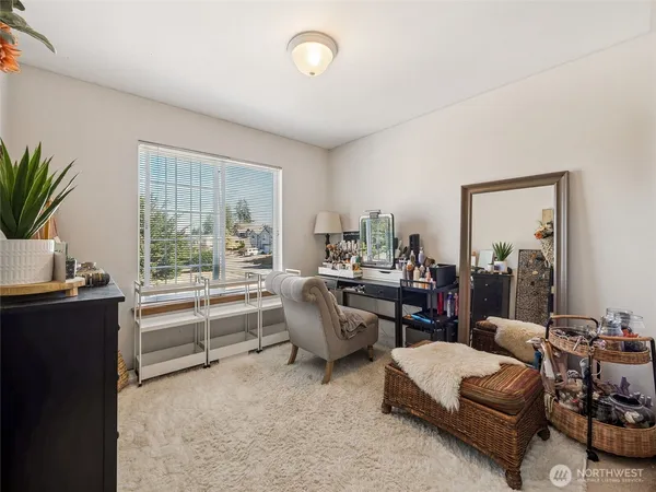 $720,000 | 16328 37th St Court East, Lake Tapps, WA 98391