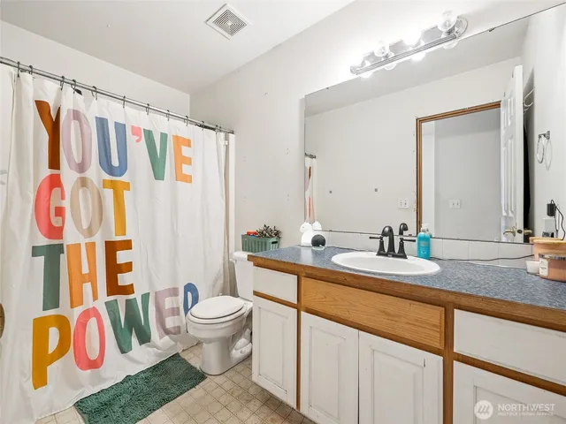 $775,000 | 16328 37th St Court East, Lake Tapps, WA 98391