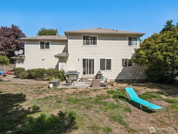 $720,000 | 16328 37th St Court East, Lake Tapps, WA 98391