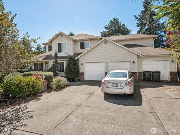 $720,000 | 16328 37th St Court East, Lake Tapps, WA 98391