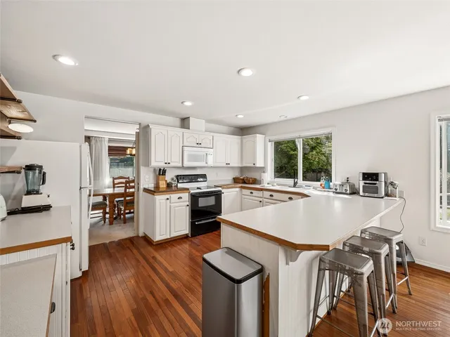 $775,000 | 16328 37th St Court East, Lake Tapps, WA 98391