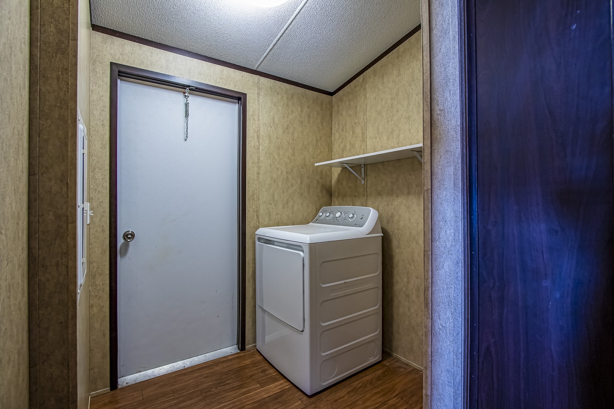 210 Rain Forest Road Onalaska, TX 77360 - Photo 12 of 26 a utility room with washer and dryer