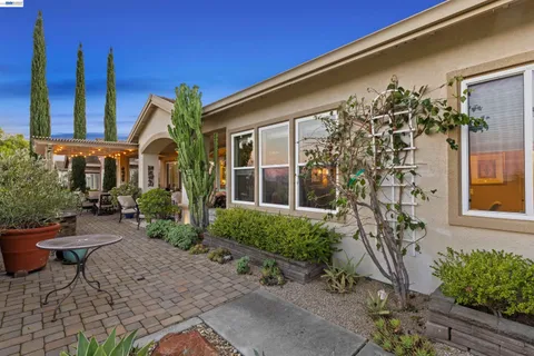 $815,950 | 1062 Bountiful Way, Brentwood, CA 94513