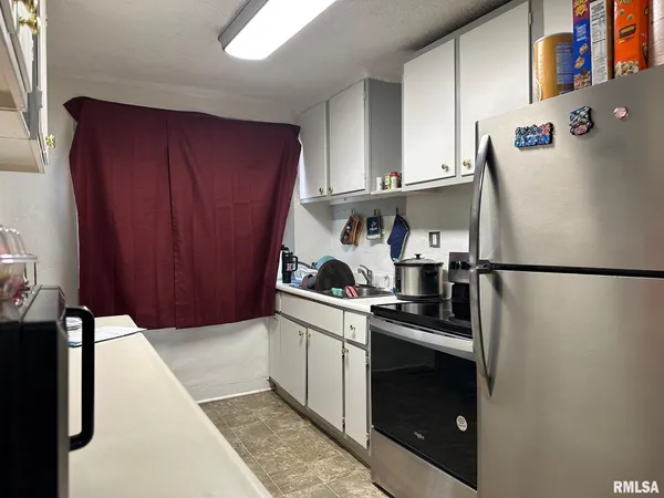 $107,000 | 432 North Daniels Avenue, Springfield, IL 62702