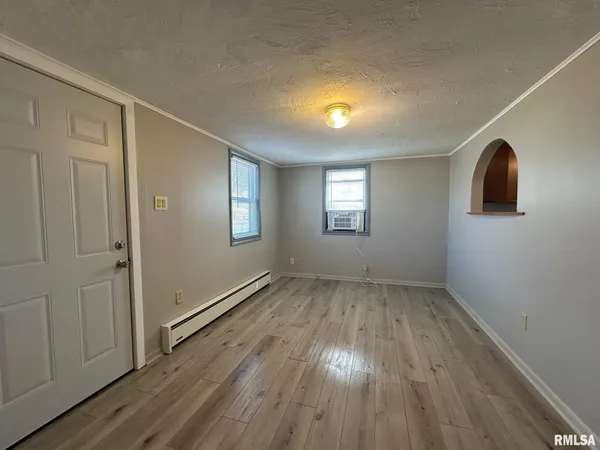 $107,000 | 432 North Daniels Avenue, Springfield, IL 62702