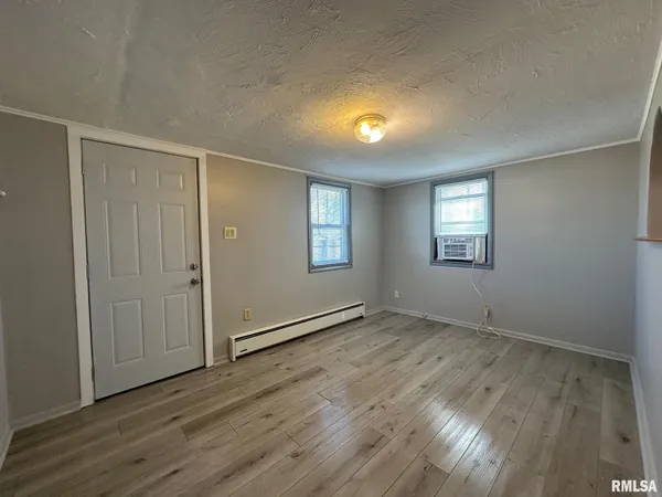 $107,000 | 432 North Daniels Avenue, Springfield, IL 62702