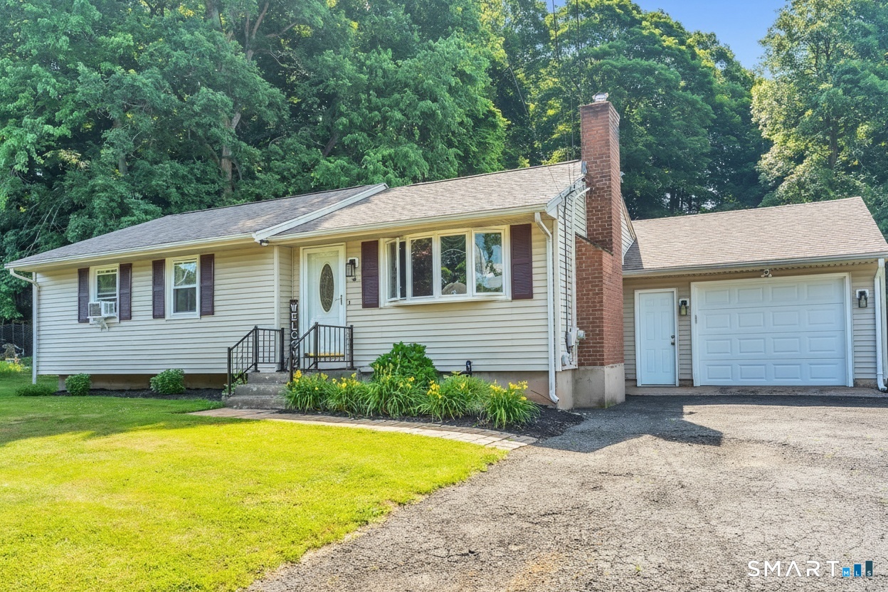 27 Idle Lane Meriden, CT 06451 - Photo 2 of 36