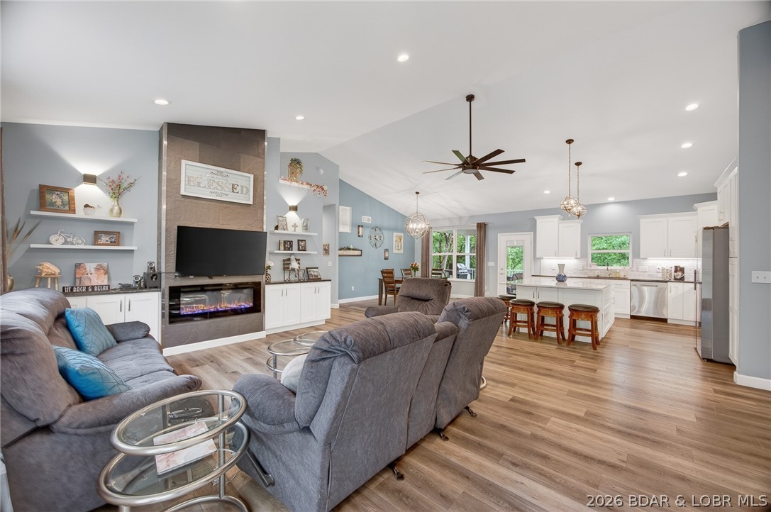 610 Cornett Branch Road Four Seasons, MO 65049 - Photo 4 of 59