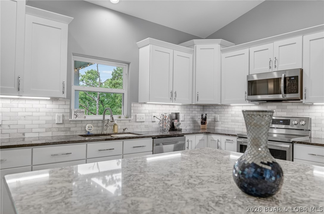 610 Cornett Branch Road Four Seasons, MO 65049 - Photo 7 of 59
