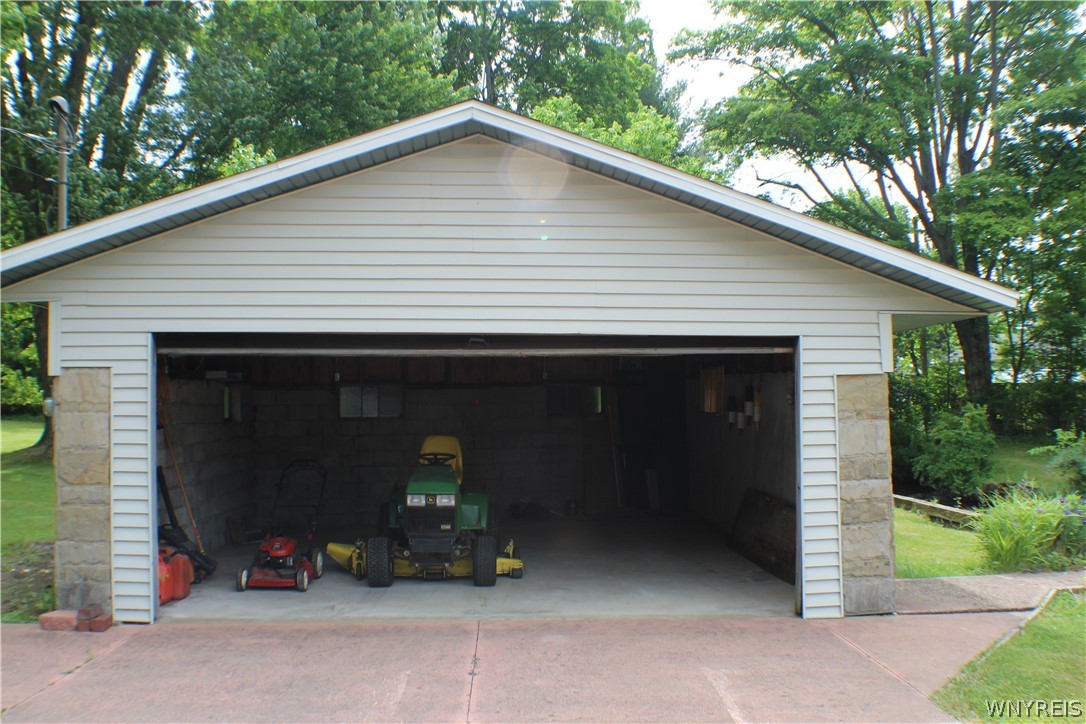 94 Longview Avenue Ellicott, NY 14701 - Photo 4 of 48 2 car garage